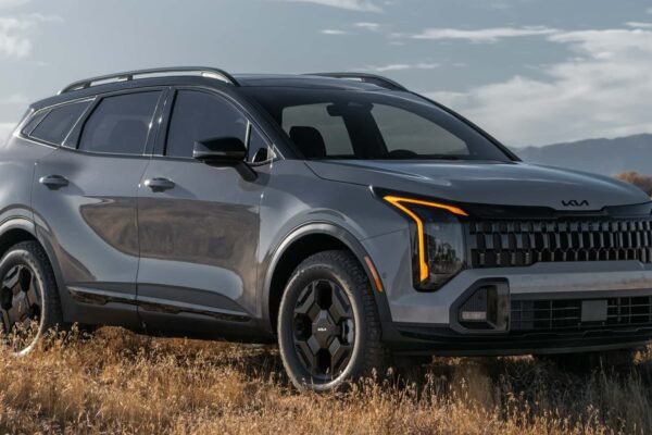 Hybrid Cars in Pakistan 2026 – The Smart Future of Fuel Efficiency